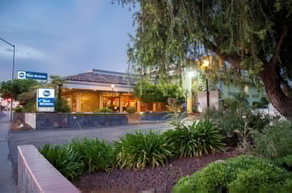 Фото Best Western Village Inn