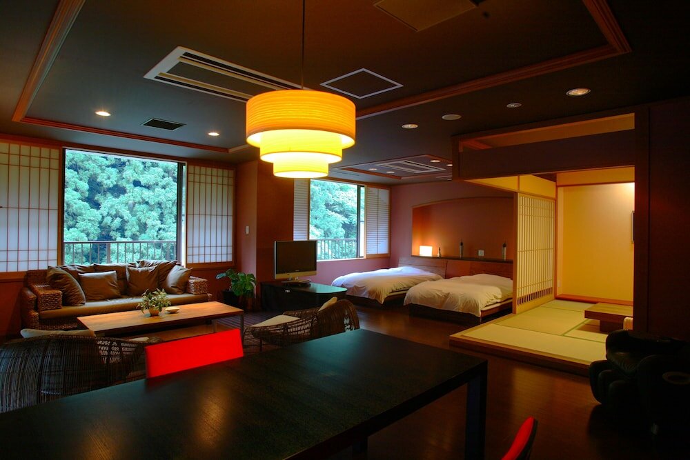 Фото Yamanaka Onsen Ohanami Kyubei