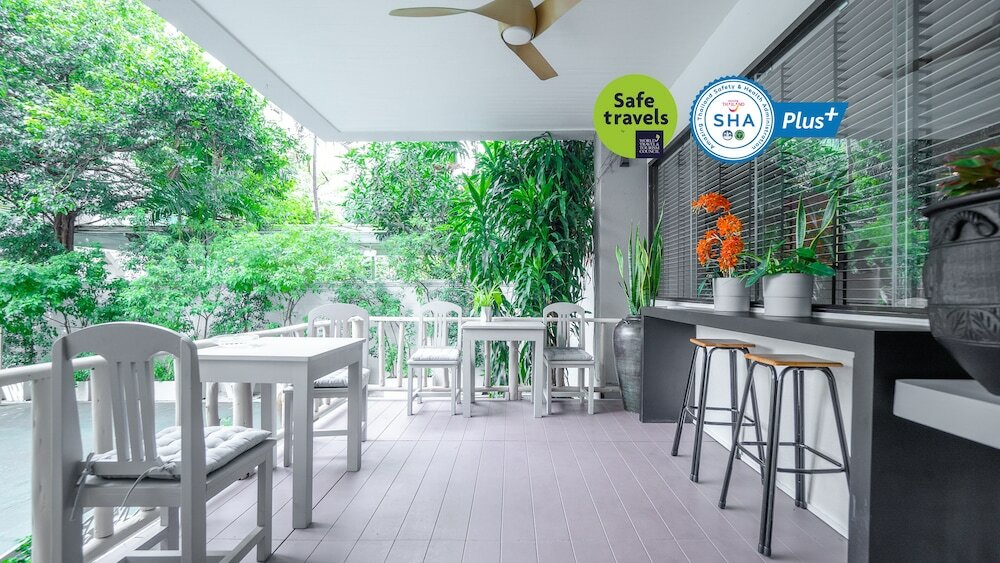 Фото Yellow Ribbon Hills Boutique Suites