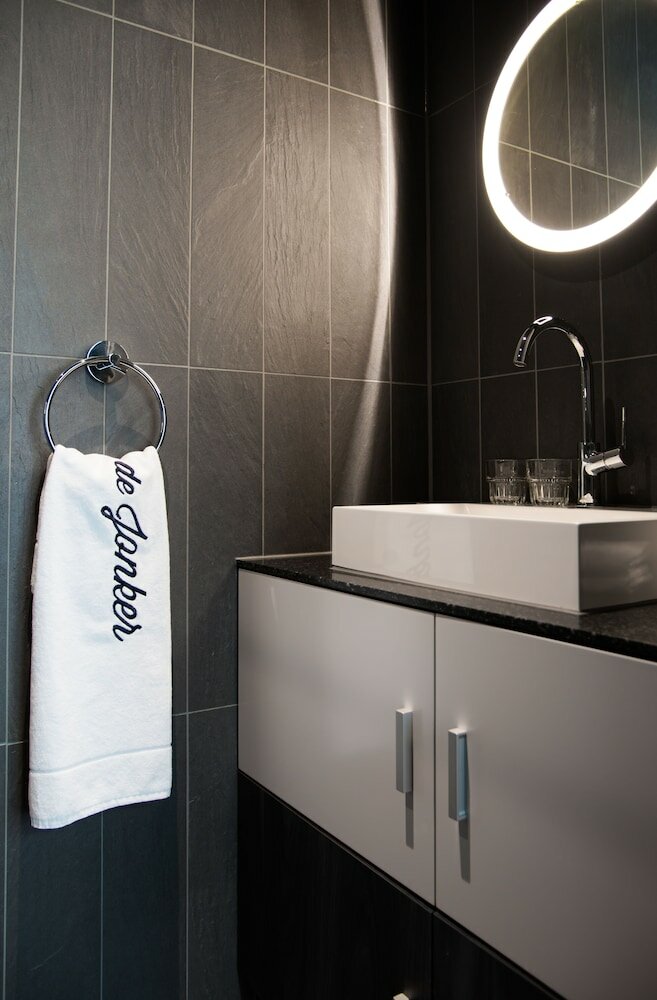 Фото De Jonker Urban Studio's & Suites