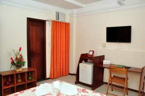 Machado's Plaza Hotel (BR, Belém, PA, 66053-360, Rua Henrique Gurjão, 200, Reduto, Belém), hotel