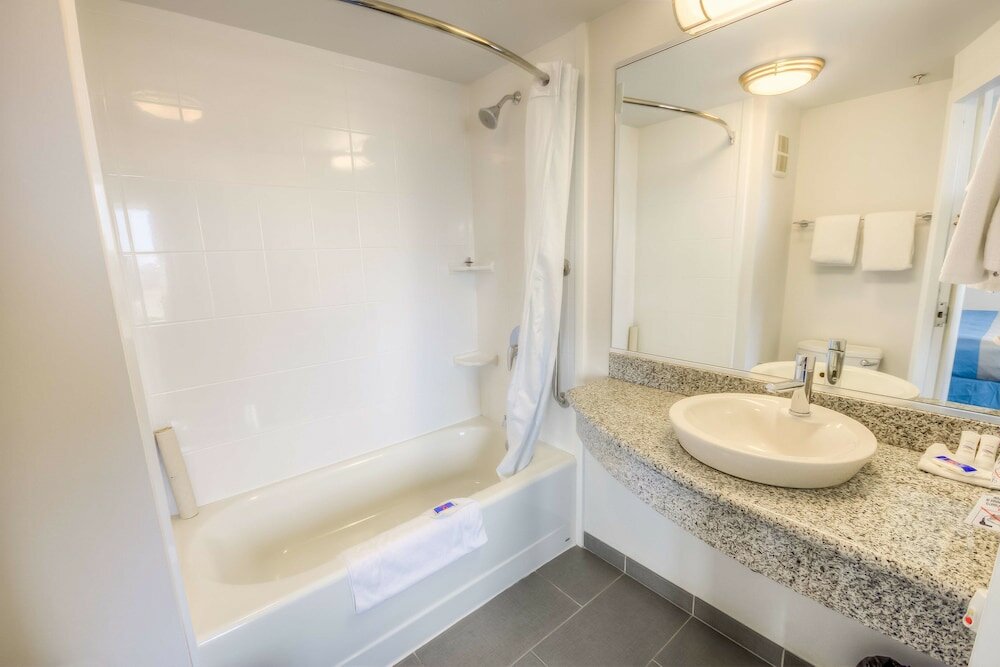 Фото Motel 6 Estevan Sk