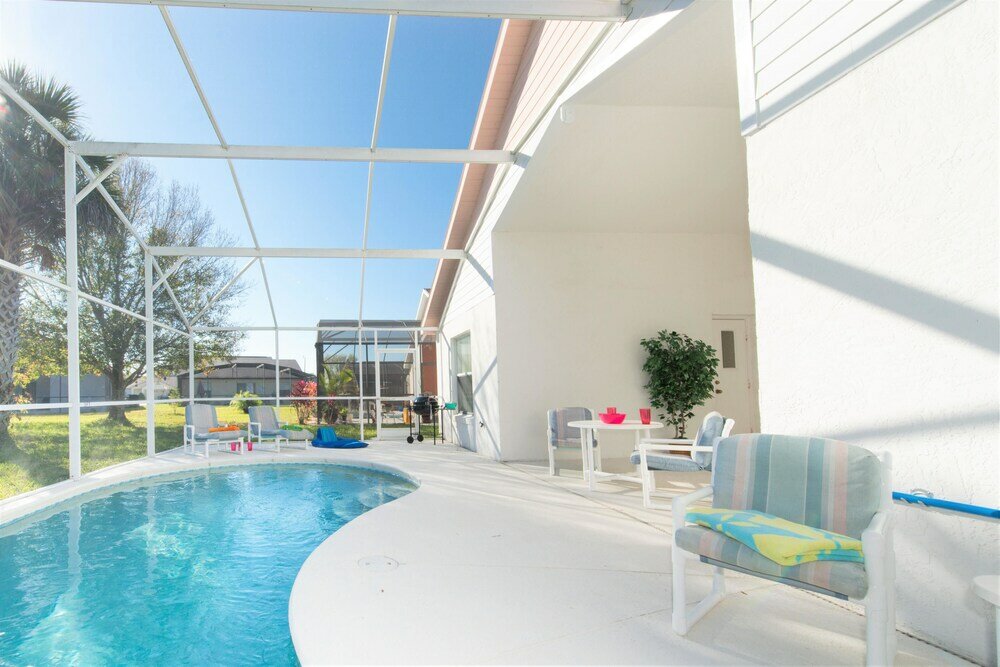 Фото Honey Pot Villa 4 Bedroom