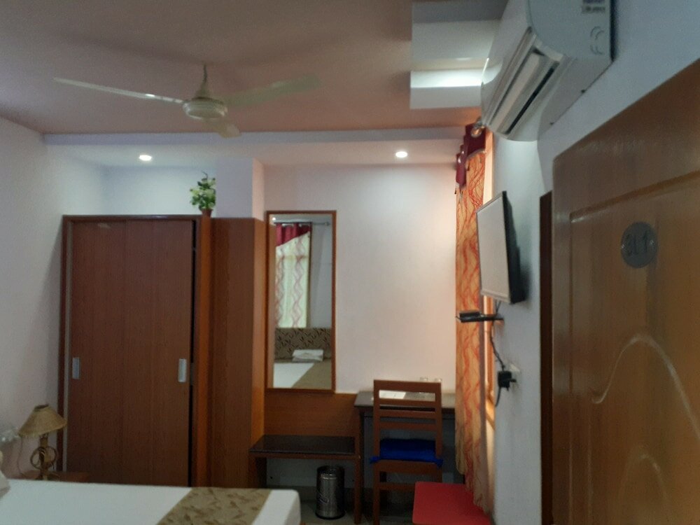 Фото Airport Sky Inn