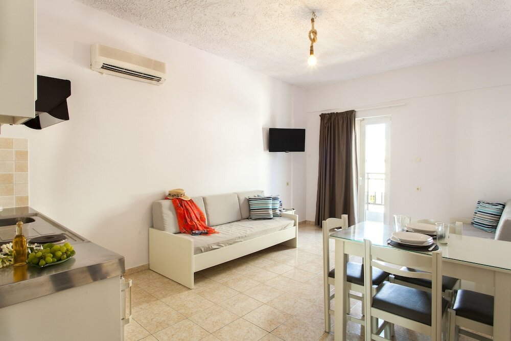 Фото Апартаменты Elychryson