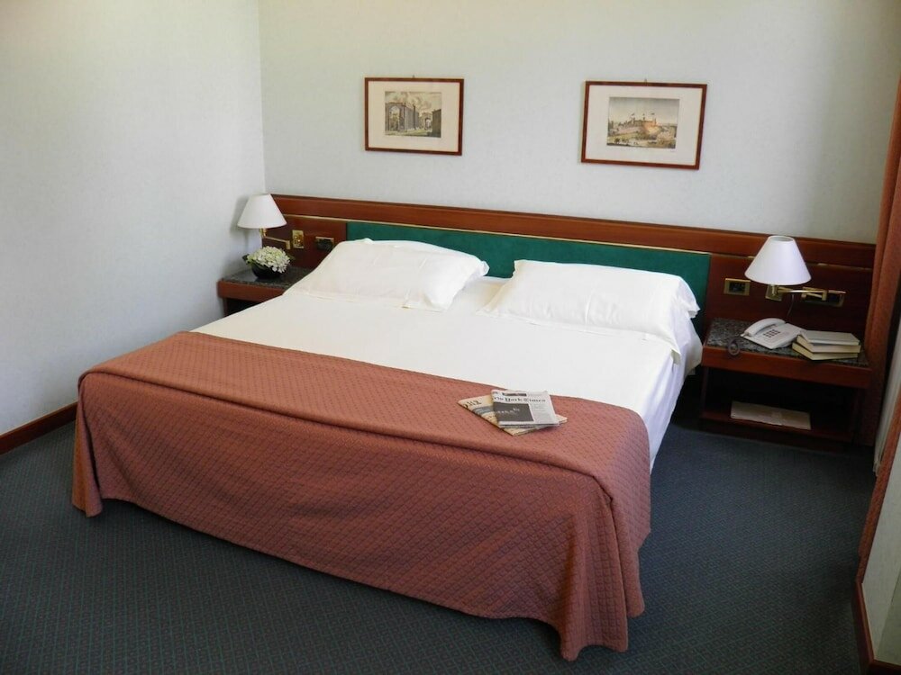 Фото Hotel Crivi's Milan