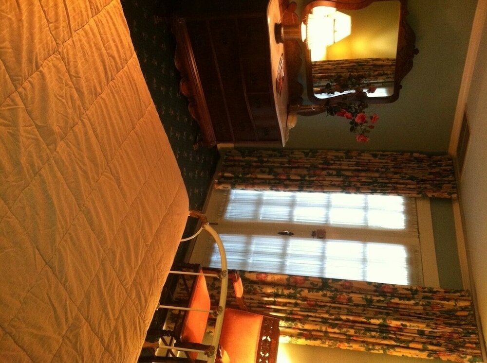 Фото Nine O Five Royal Hotel