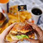 Ox Burger (İzmir, Karşıyaka, Mavişehir Mah., Aziz Nesin Blv., 26), fast food