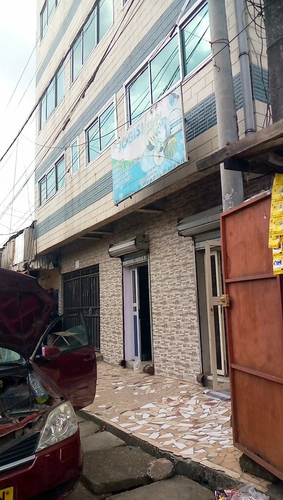 Department store Jobis, Douala, photo