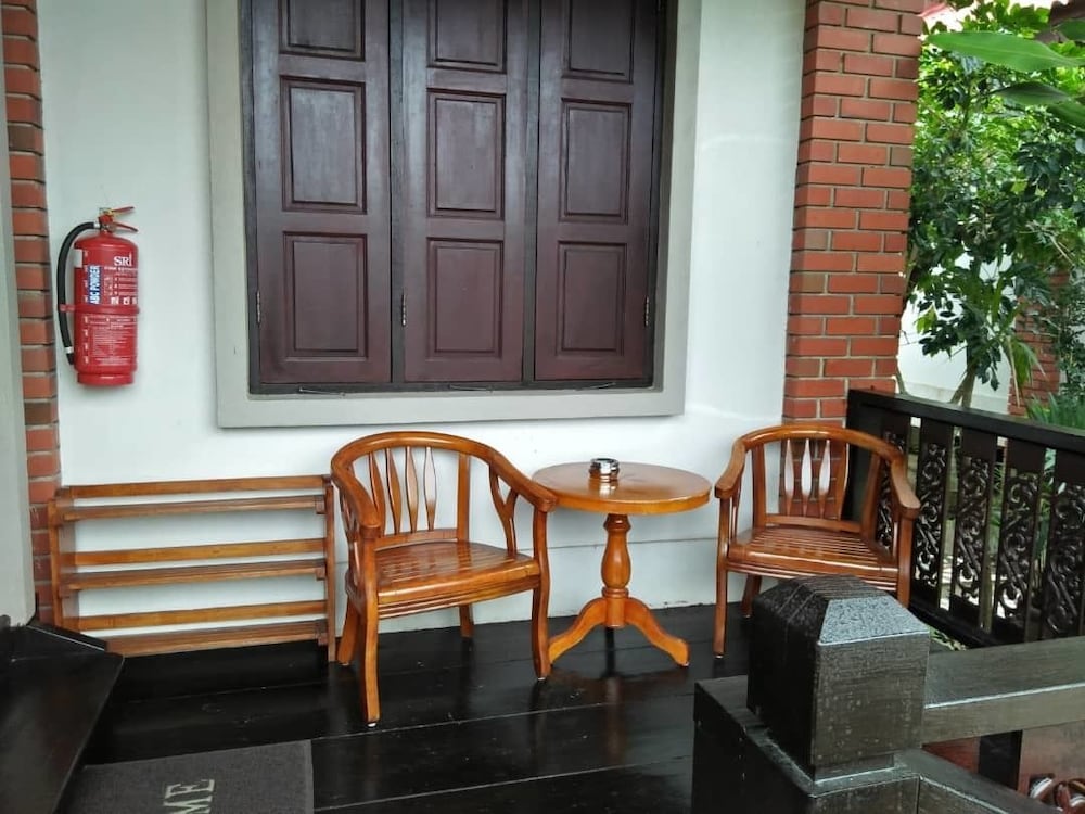 Фото Jasmine Villa Tropical Garden