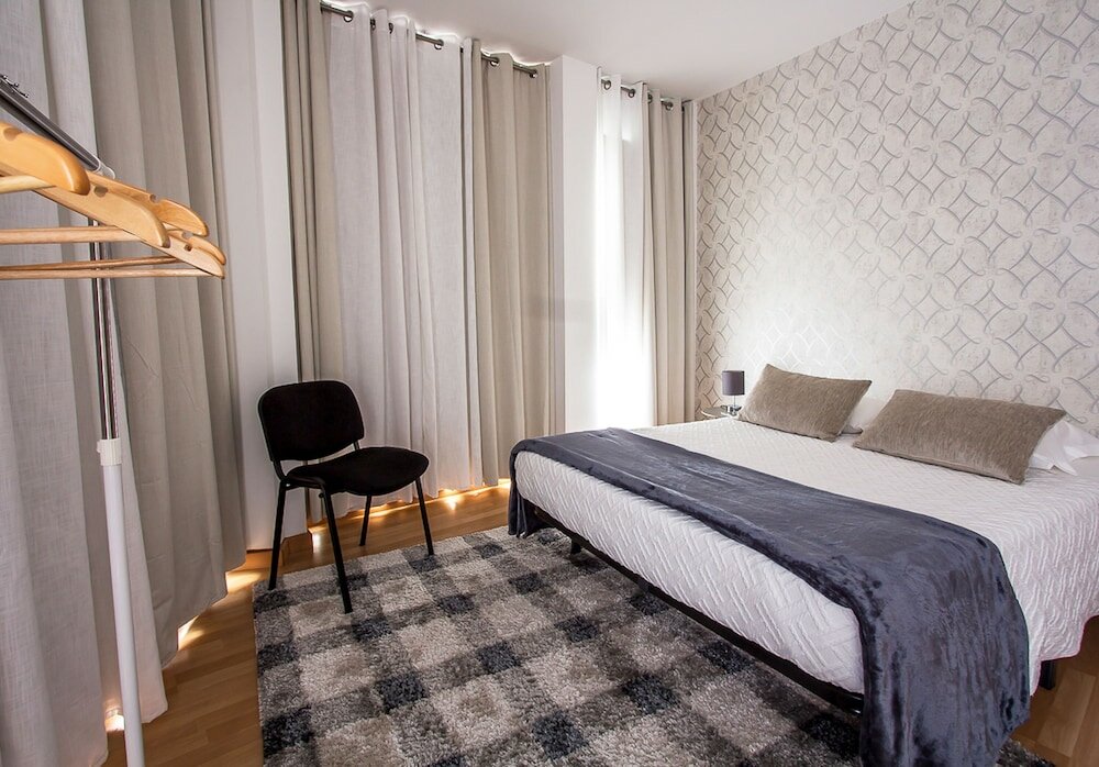 Фото Central Guest House