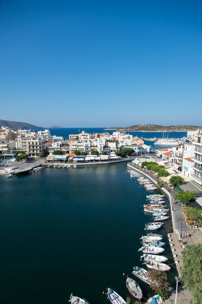 Фото Emerald Lake Studios