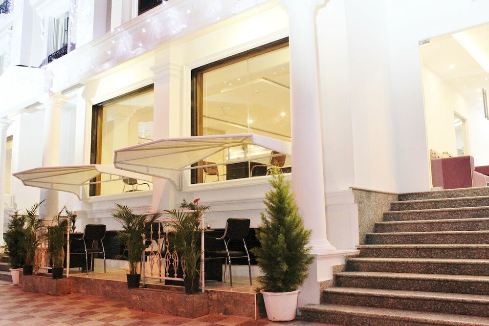 Фото Hotel South Avenue