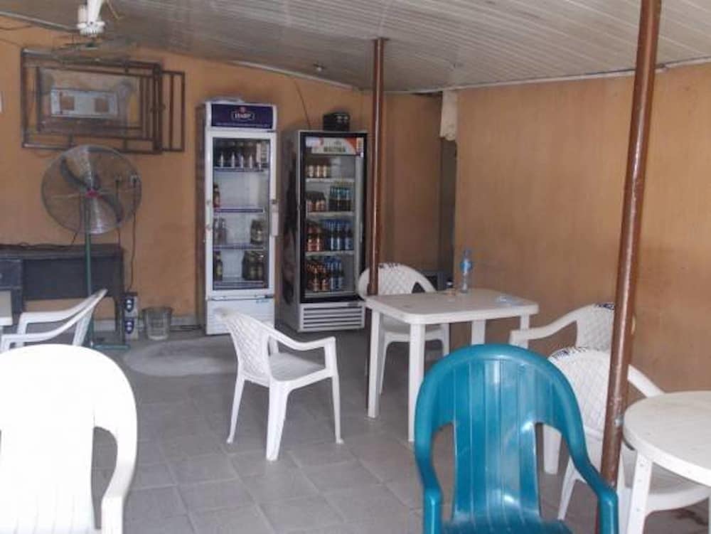 Фото Kings Crown Hotel