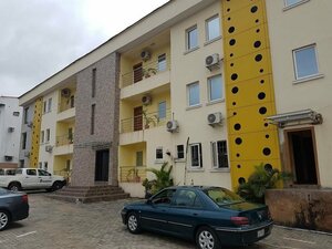 Гостиница Emzrel Hotel & Suites в Абудже