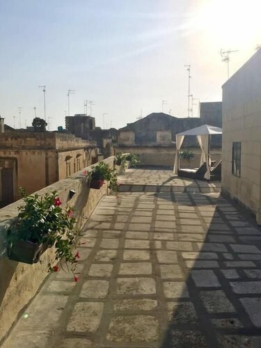Гостиница Dimora San Biagio Suites & Apartment в Лечче