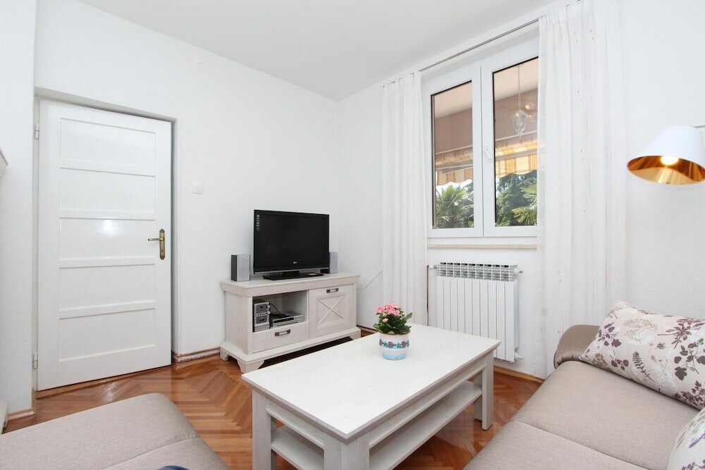 Фото Apartments Aurora