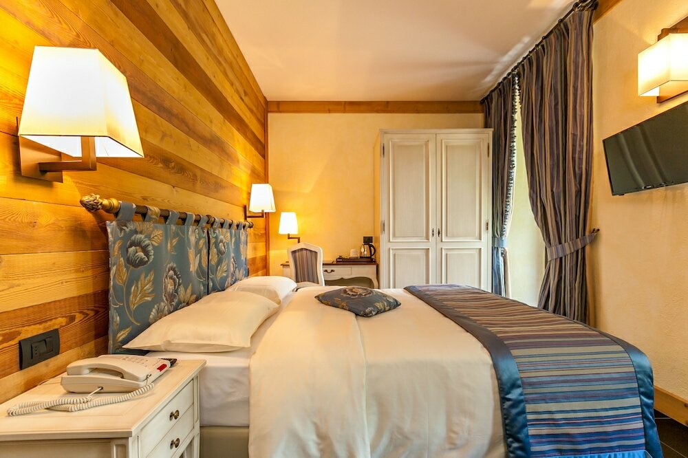 Фото Hotel Lo Scoiattolo