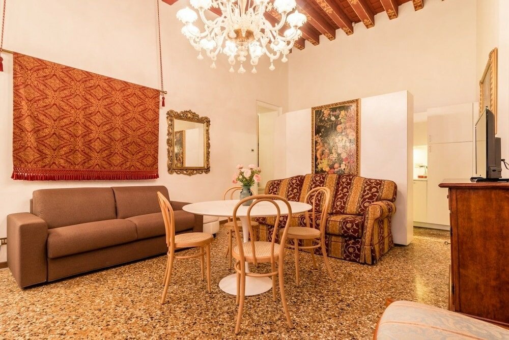 Фото Fenice Backstage over Canal