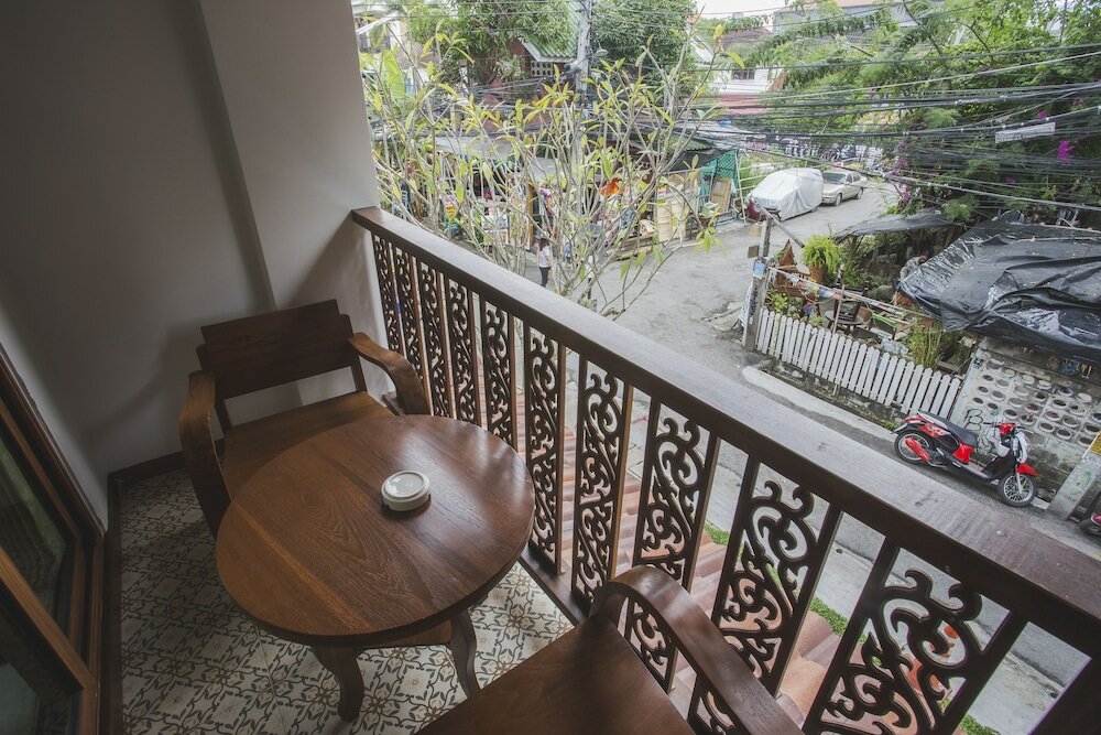 Фото Chada Mantra Hotel