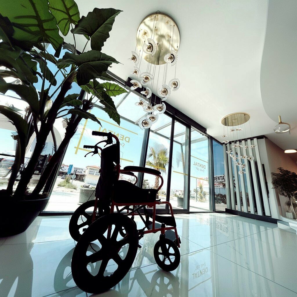 Özel ağız ve diş sağlığı klinikleri ve muayenehaneleri Dsa Dental Smile Art, Kuşadası, foto