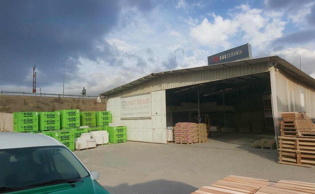 Construction equipment and machinery Umay Insaat, Izmir, photo