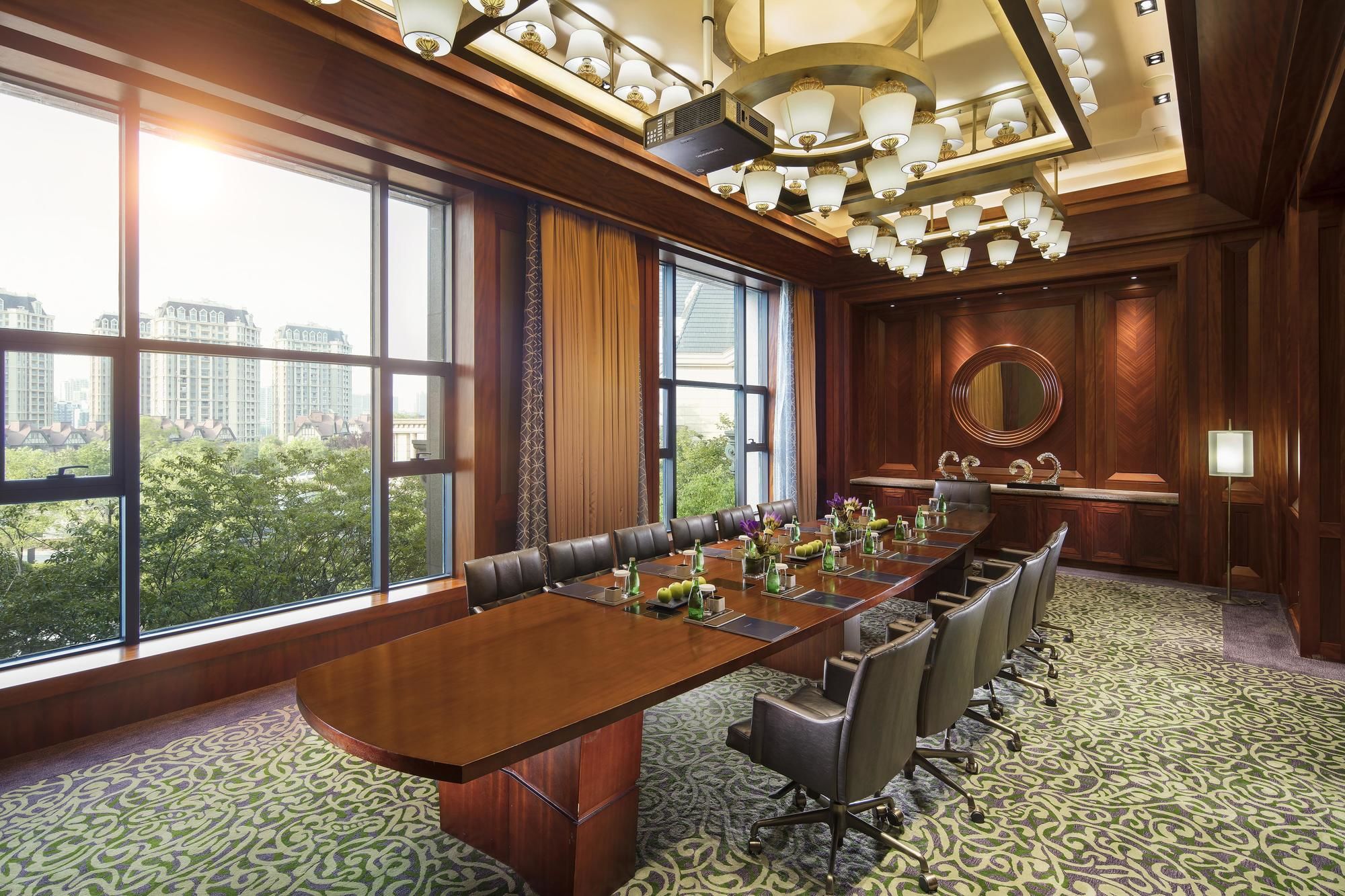 Фото Hilton Qingdao Golden Beach