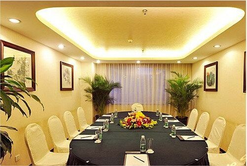 Фото Super House International