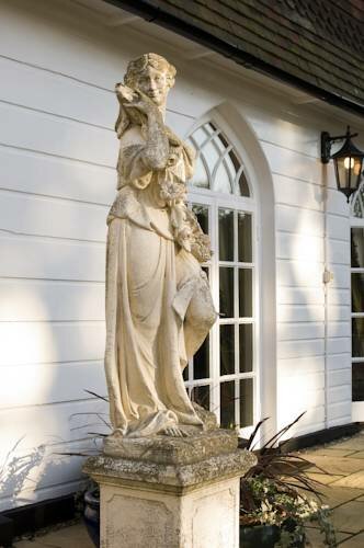 Гостиница Angmering Manor – RelaxInnz