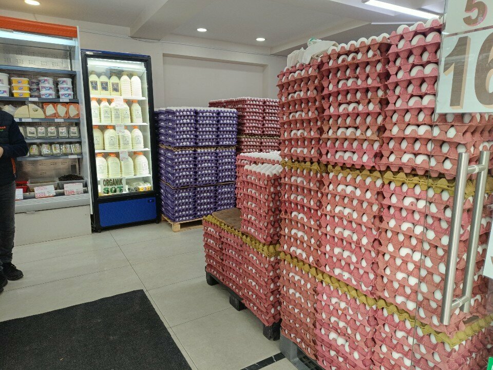 Farmers' market Yasarcan Egg, Istanbul, photo
