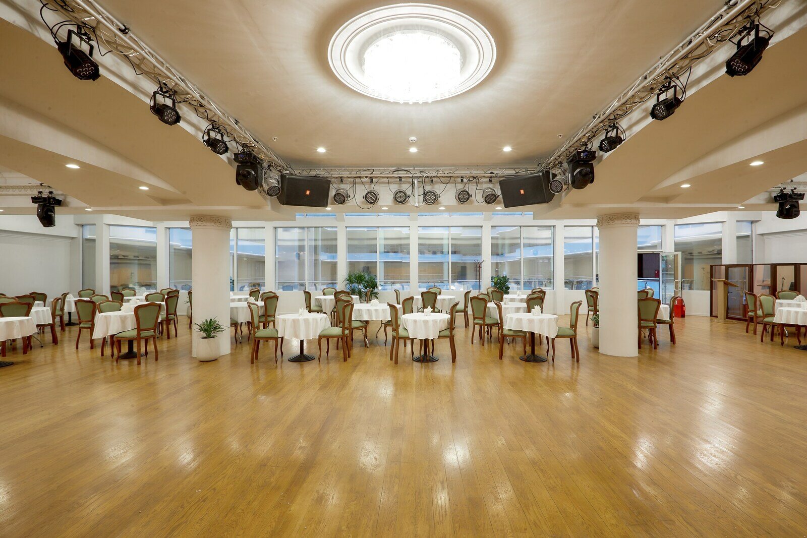 Фото Azimut Отель Ярославль