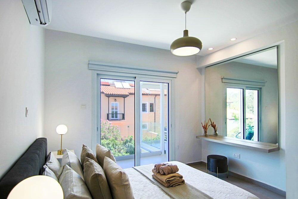 Фото Phaedrus Living Seaside Luxury Limnaria 172