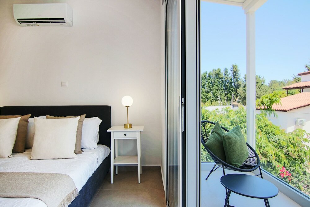 Фото Phaedrus Living Seaside Luxury Limnaria 172