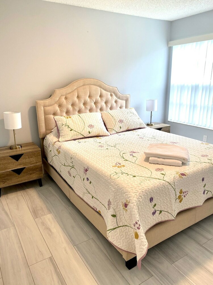 Фото Beautiful Luxury Apartment - Close to Disney