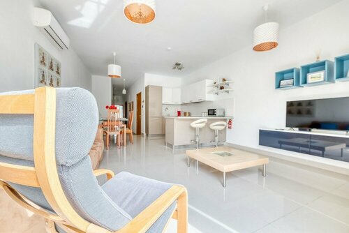 Гостиница Prime Location Apartment With Side Seaviews