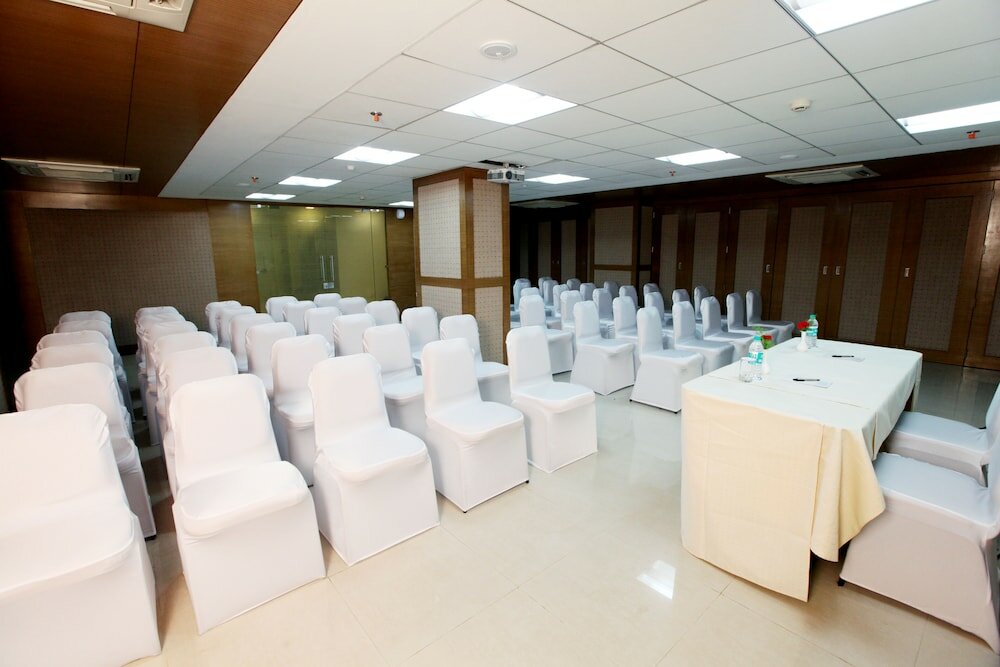 Фото Hotel Dortn