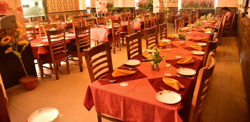 Фото Hotel Mahabir Galaxy