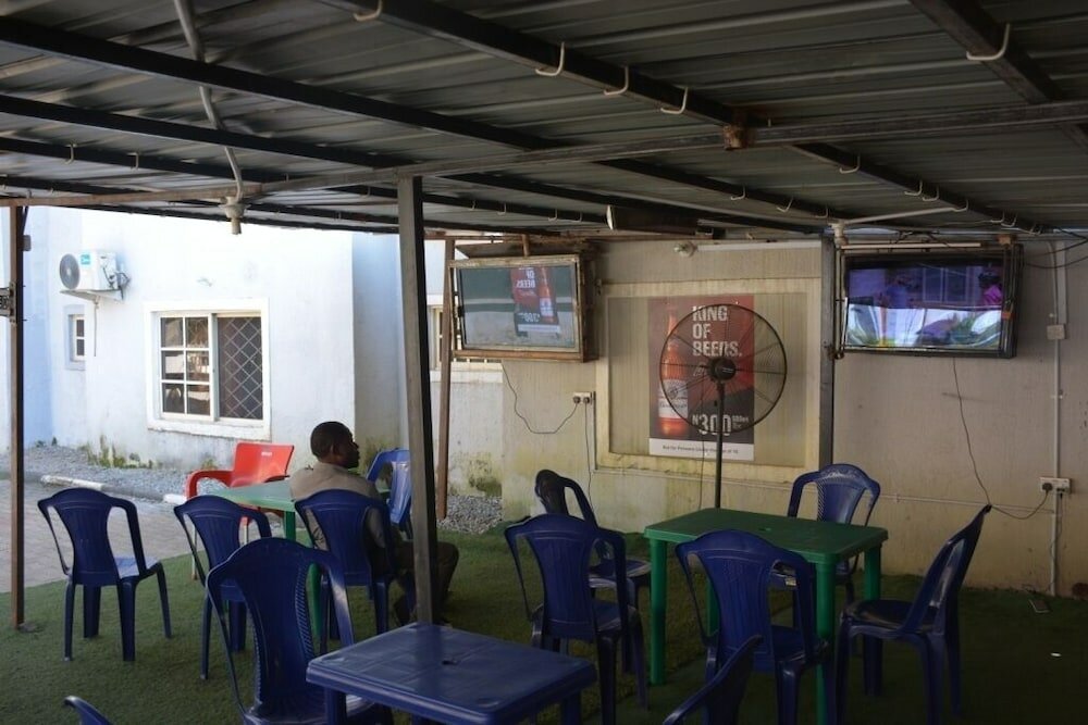 Фото отеля 3