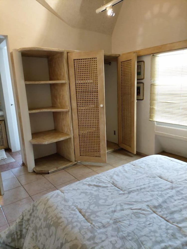 Фото Juub Exclusive 4 bedroom house at Cuernavaca