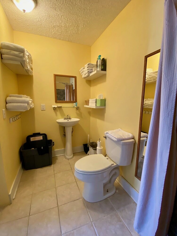 Фото The Dancing Bear Inn