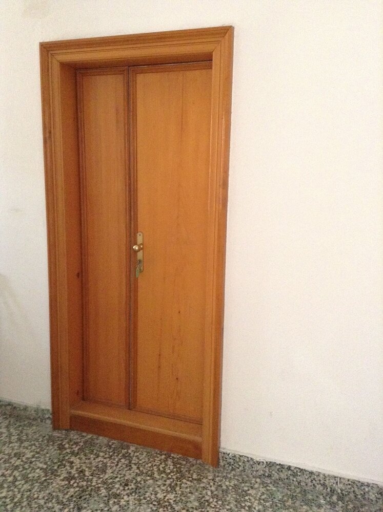 Фото Madona Top Center