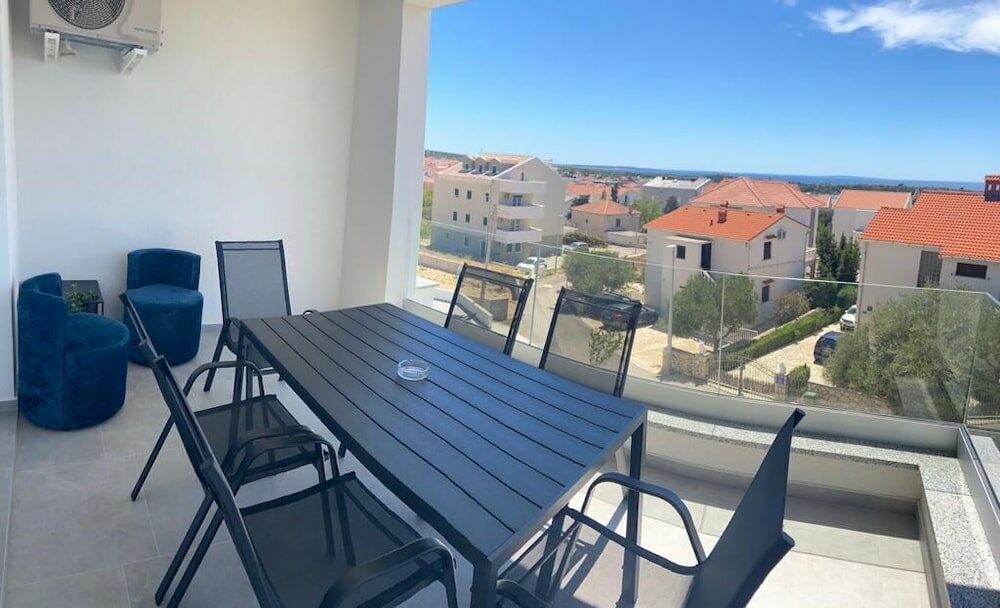 Фото Sunset Apartments