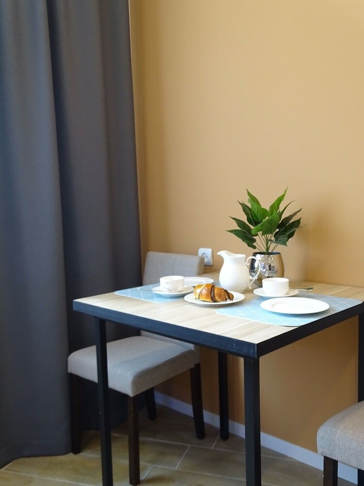 Фото 4Guest Hotel