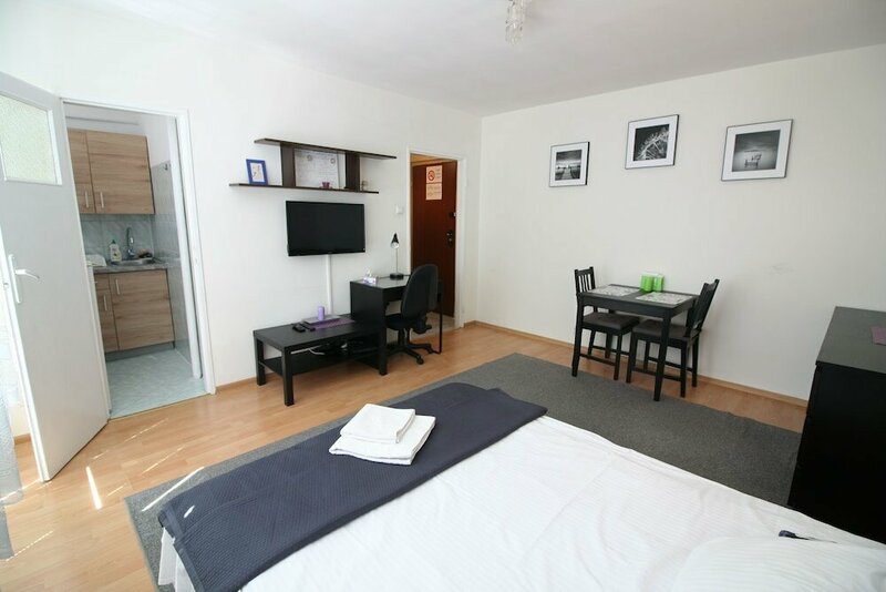 Гостиница Apartamenty Varsovie Sienna 63 в Варшаве