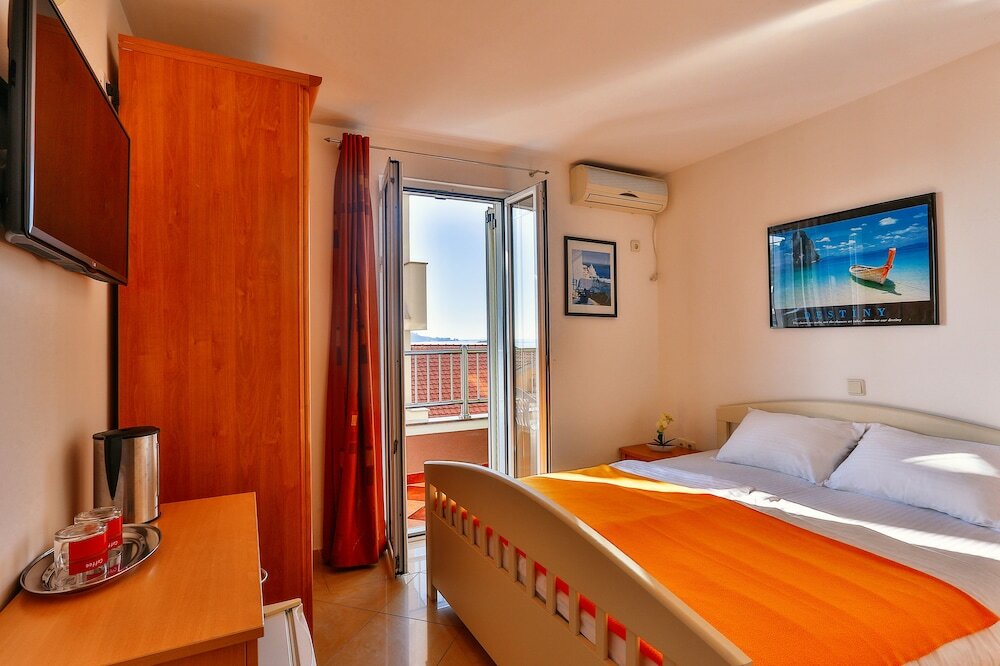 Фото Apartmani Luka - Vila Brzulović