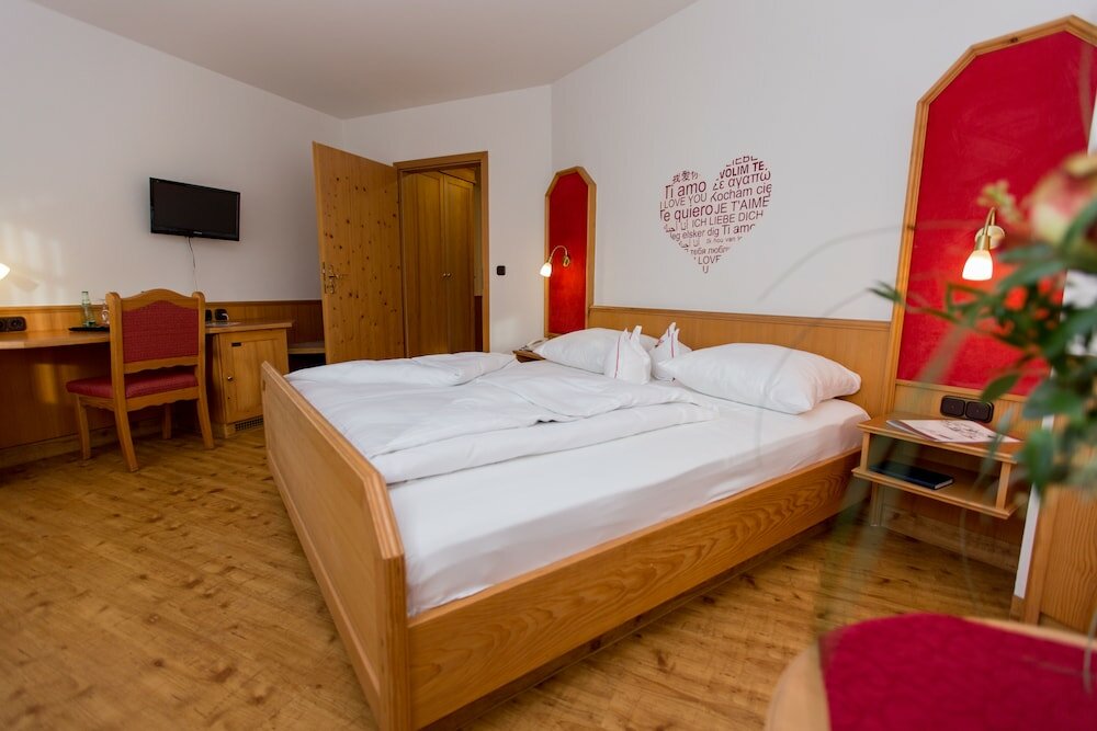 Фото Hotel Fränkischer Hof GmbH