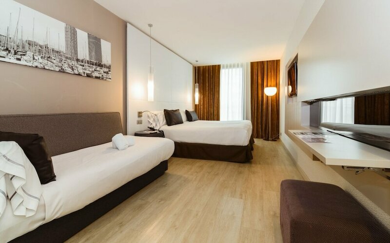 Гостиница Grums Barcelona Hotel & SPA в Барселоне