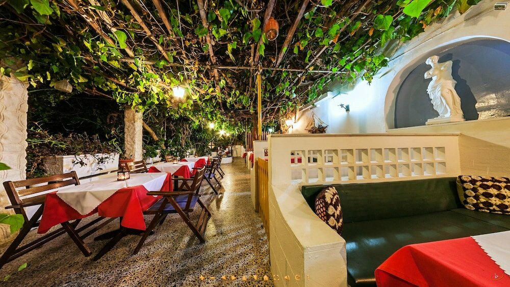 Фото Semiramis Guesthouse