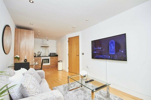 Гостиница Modern Deluxe Leeds City Apt Balcony View в Лидсе