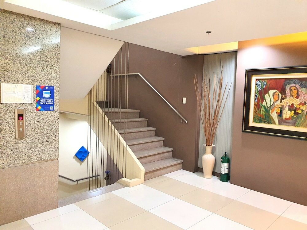 Фото Festive Hotel